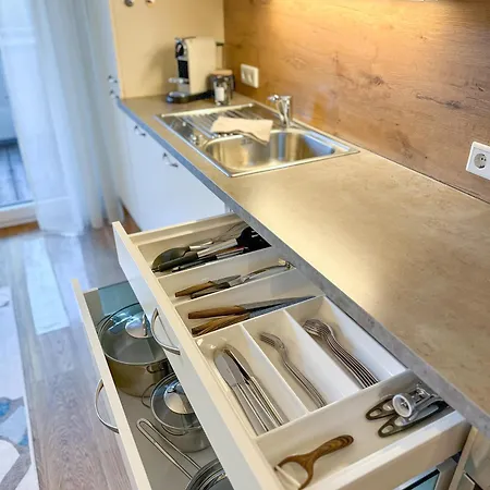 Three - Premium Seekirchen, Modern, Zentral Gelegen Apartment *