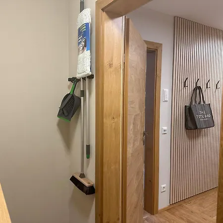 Three - Premium Seekirchen, Modern, Zentral Gelegen Apartment Seekirchen am Wallersee