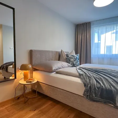 Three - Premium Seekirchen, Modern, Zentral Gelegen * Seekirchen am Wallersee