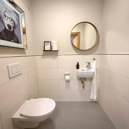 Three - Premium Seekirchen, Modern, Zentral Gelegen Apartment