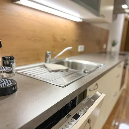 Apartment Three - Premium Seekirchen, Modern, Zentral Gelegen