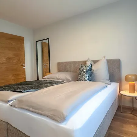 Three - Premium Seekirchen, Modern, Zentral Gelegen Apartment Seekirchen am Wallersee