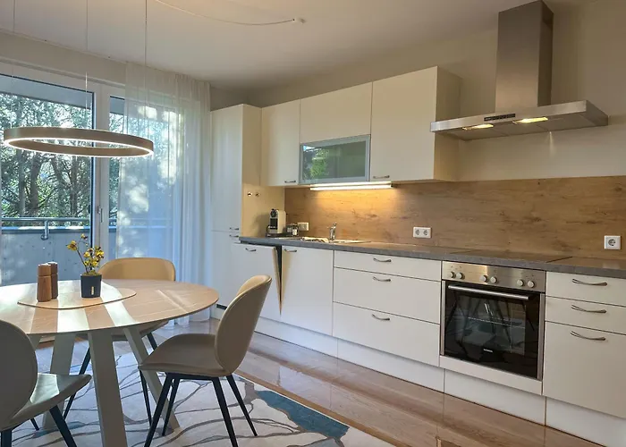Three - Premium Seekirchen, Modern, Zentral Gelegen *
